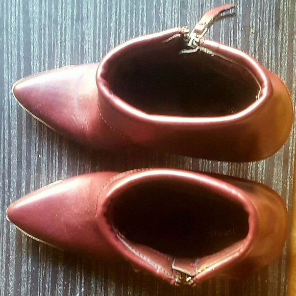 Forever21 Luxe Stiletto Booties 6 - Picture 6 of 7